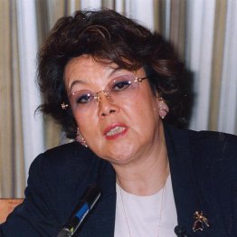 野村沙知代（Ｃ）日刊ゲンダイ