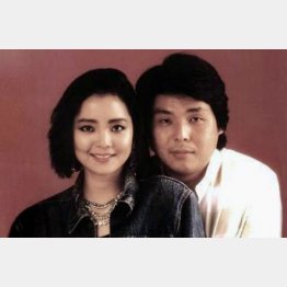 弟のジム・テンと（提供写真）