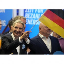 ドイツの「AfD」は極右団体と認定されたこともある政党。この事態は他人事ではない…（同党のワイデル共同代表）／（Ｃ）AＰ＝共同