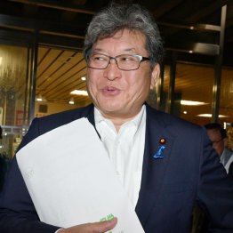 「退陣秒読み」にウキウキ（Ｃ）日刊ゲンダイ