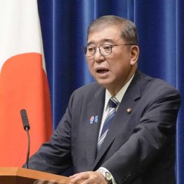 記者会見する石破首相 （Ｃ）共同通信社