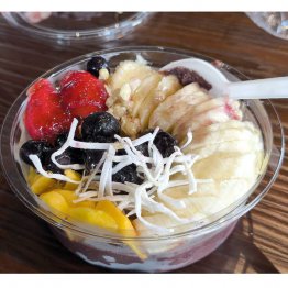 「Pizza Queen」の“アサイボウル”（Ｃ）日刊ゲンダイ