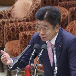 “保守票”要員の加藤勝信財務相（Ｃ）日刊ゲンダイ