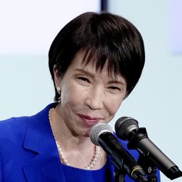 早くも論争勃発（Ｃ）共同通信社