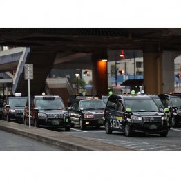 タクシー業界の無線・管理システムを手掛ける（Ｃ）日刊ゲンダイ