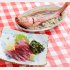 ハチビキを半身ずつ刺し身と煮つけに（Ｃ）日刊ゲンダイ