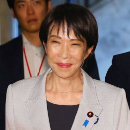 選挙で負けた政党（＝民意）同士がくっつき「政治とカネ」を潰し、とにかく政権だけは握りたい（Ｃ）日刊ゲンダイ