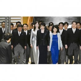 女性閣僚は2人だけ（Ｃ）共同通信社