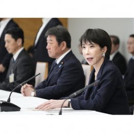 タカ派色全面打ち出し、この政策の前提で正しいのか（Ｃ）日刊ゲンダイ