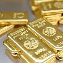 世界の金市場が過熱状態（Ｃ）ロイター