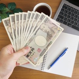 資産の半分は現金で