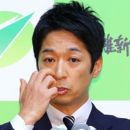 今まで“寝てた”？／（Ｃ）日刊ゲンダイ