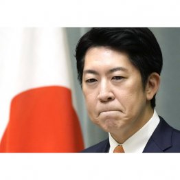 浅からぬ因縁（佐藤啓官房副長官）／（Ｃ）日刊ゲンダイ