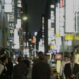 “ママ”も多いが“パパ”もいる（Ｃ）日刊ゲンダイ