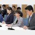 外国人政策の関係閣僚会議だけ急ぐのは、来たる選挙のアピール材料（Ｃ）共同通信社