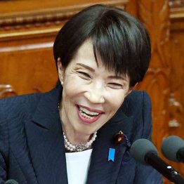 国民を働かせたるわ！（Ｃ）日刊ゲンダイ