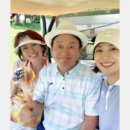 先輩の瀬古さん（中）とバドミントン元日本代表の潮田玲子さん（右）と（本人提供）
