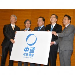 “ファイブ爺”…（Ｃ）日刊ゲンダイ