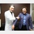 具志堅用高さん（右）と「ねりま健育会病院」院長の酒向正春氏（Ｃ）日刊ゲンダイ