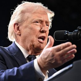 艦船を出せ（Ｃ）ゲッティ＝共同