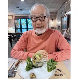 ふきのうとう、タケノコ、菜の花、しらす、甘エビ…おいしいものを食べて春と一緒に幸せを感じている（本人提供）