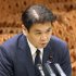追及される松本洋平文科相（Ｃ）日刊ゲンダイ