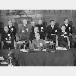 大東亜会議の東条英機首相（中央、1943＝昭和18＝年11月5日、国会）／（Ｃ）共同通信社