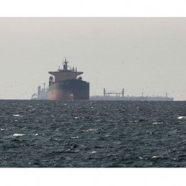 日本はホルムズ海峡をどう通過するのか（Ｃ）ロイター
