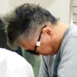不同意性交の疑いで送検される伊沢純容疑者＝1日午前、警視庁新宿署（Ｃ）共同通信社