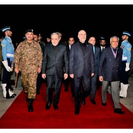 対米交渉に臨んだイラン代表団（Ｃ）ロイター