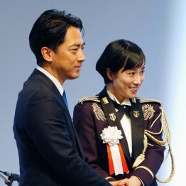 無理筋な言い訳を展開（代表撮影）