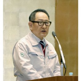 トヨタ工業学園の卒業式で挨拶をする豊田章男トヨタ自動車会長（Ｃ）共同通信社