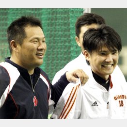 杉内俊哉（右）とはリーグをまたいで何度も対戦（巨人時代の杉内と中日時代の筆者）／（Ｃ）日刊ゲンダイ