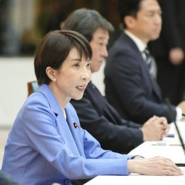 「国家安全保障戦略など安保関連3文書の改定に向けた有識者会議」の初会合、発言する高市首相（Ｃ）共同通信社