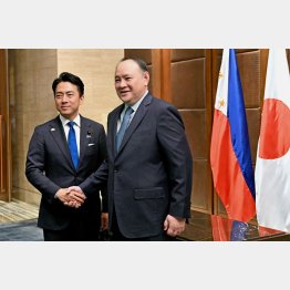 フィリピンで「武器セールス」外交（Ｃ）共同通信社