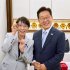 いまの日本の立場を考えればこそ、韓国に学ぶべきものは多い（日韓首脳会談）　（Ｃ）ロイター／青瓦台／Yonhap