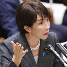 石油もナフサも不足しても「大丈夫だ」と言い続けている（Ｃ）日刊ゲンダイ