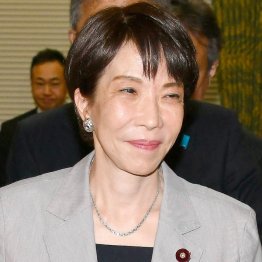 「国民主権」ではなく極右「国家主義」、血まなこになって進める（Ｃ）日刊ゲンダイ