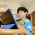 幼少期に目を使わないと目の発達が止まり弱視になることも（写真はイメージ）
