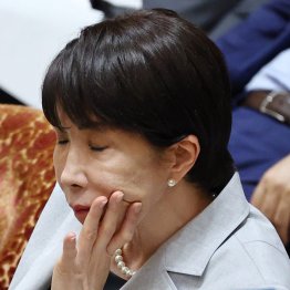 首相から転落する日は近い？（Ｃ）日刊ゲンダイ