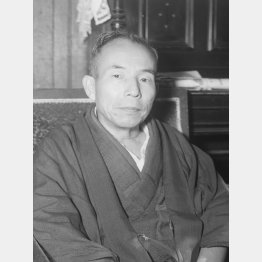 政治学者の神川彦松（1950＝昭和25＝年12月8日）／（Ｃ）共同通信社
