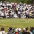 人気選手には大ギャラリーが（Ｃ）日刊ゲンダイ