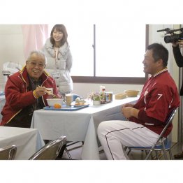 野村克也名誉監督と筆者は食堂で…（Ｃ）日刊ゲンダイ
