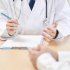 主治医や薬剤師に相談しながら…（Ｃ）iStock