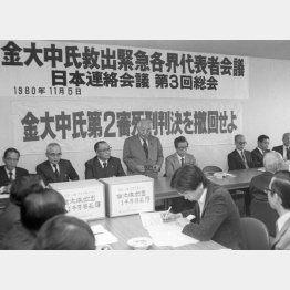金大中氏救出に奔走（宇都宮徳馬氏＝中央）／（Ｃ）共同通信社