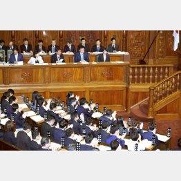 自分たちのやりたい事は数にモノ言わせ可決、しかし国民生活の政策となると、やれ「財源がない」とか途端に腰が重くなる（Ｃ）日刊ゲンダイ