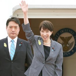 野党をだまし、国民を愚弄し、宮内庁すらも不意打ちするこの神経（Ｃ）日刊ゲンダイ
