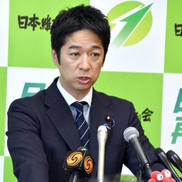 自分たちだけが望む法案をゴリ押し（Ｃ）日刊ゲンダイ