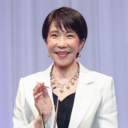 「一生懸命働いてまいります」て、国会質疑の場は避けまくってるのにまた言ってる…（代表撮影）