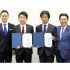 骨子に合意（自民党の田村元厚労相＝中央、日本維新の会・梅村税調会長＝中央左）／（Ｃ）共同通信社